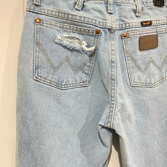 Wrangler Straight Leg High Rise Distressed Jeans - Picture 7 of 10
